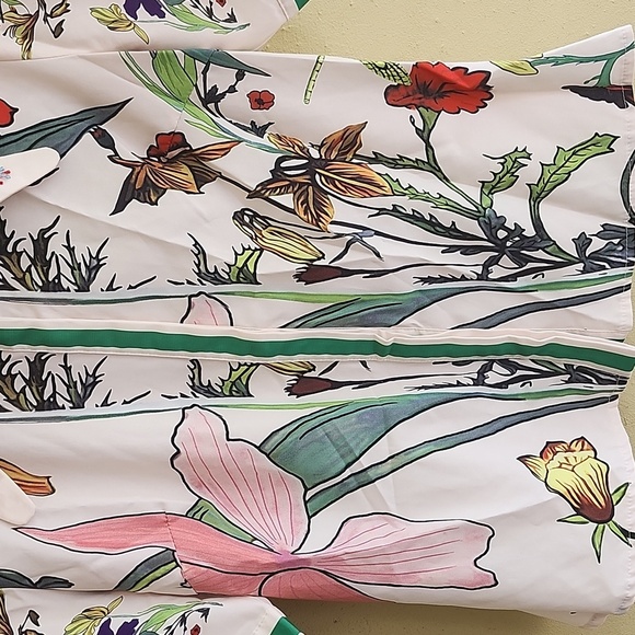 NWOT Green Beaded Blouse - Picture 11 of 12